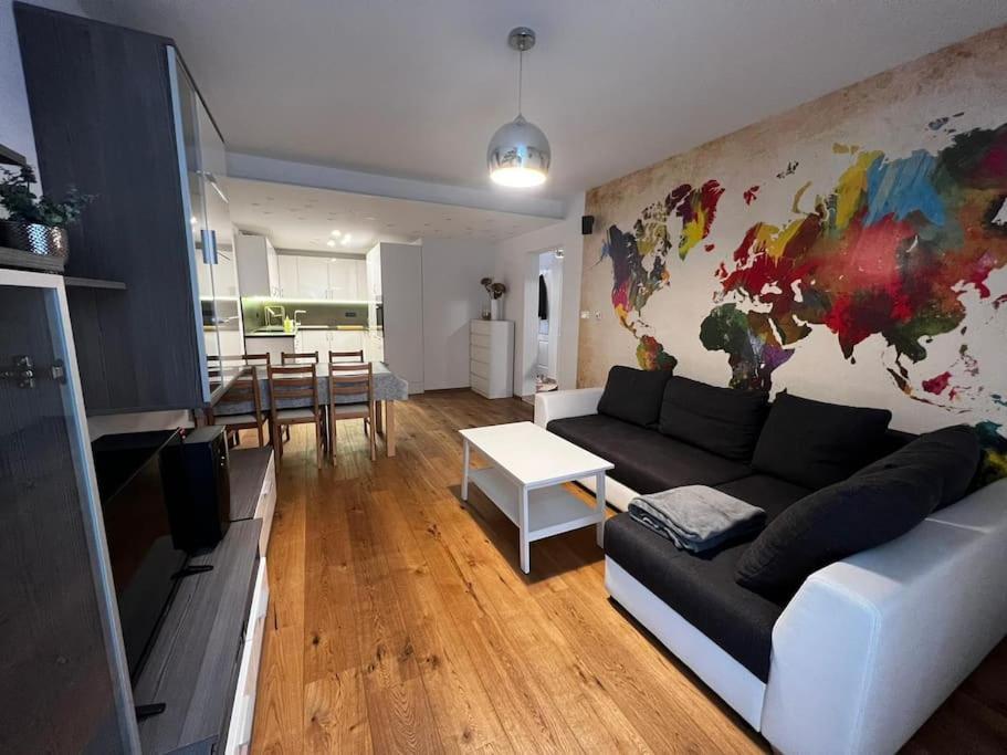 Porec, Tolle 3 Zi-Whg, Sehr Zentral, Top Zustand! Mit Internet Und W-Lan! ภายนอก รูปภาพ