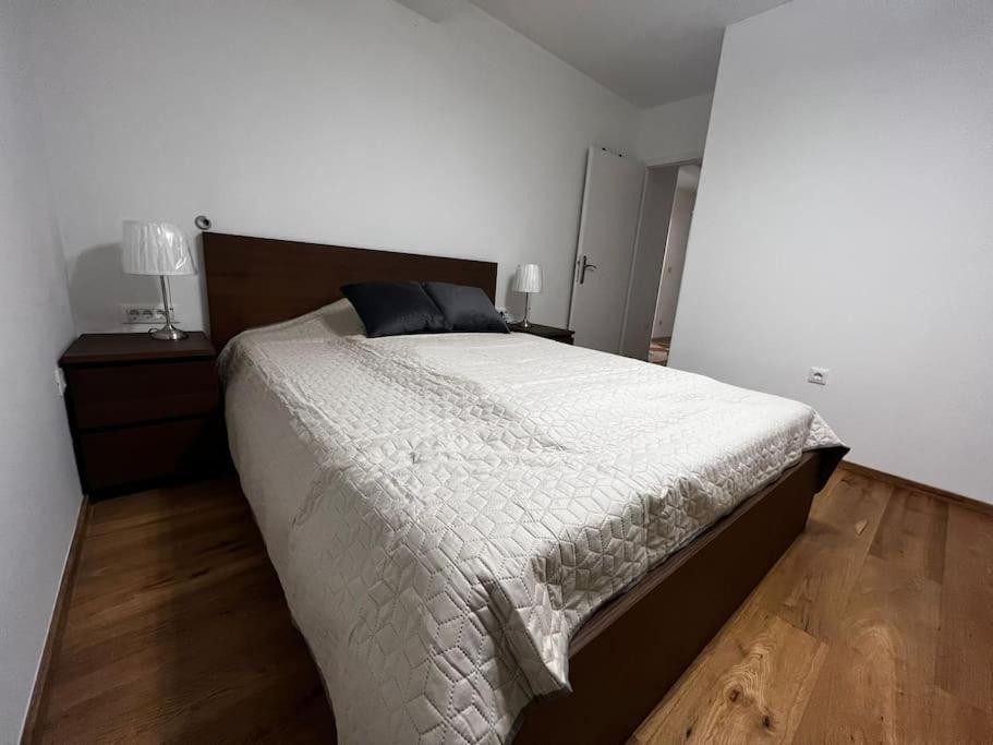 Porec, Tolle 3 Zi-Whg, Sehr Zentral, Top Zustand! Mit Internet Und W-Lan! ภายนอก รูปภาพ